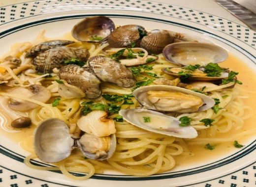 【あさりの旨味！】手作り塩ソースで作る「キノコ入りボンゴレビアンコ」