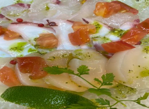 KURAのジェノバオイルで作る「鮮魚のカルパッチョ」